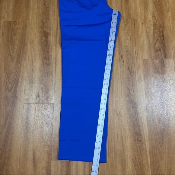 Cherokee Unisex Medical Scrubs Set Blue V-Neck Top & Pants Uniform for Men/Women - Picture 12 of 13